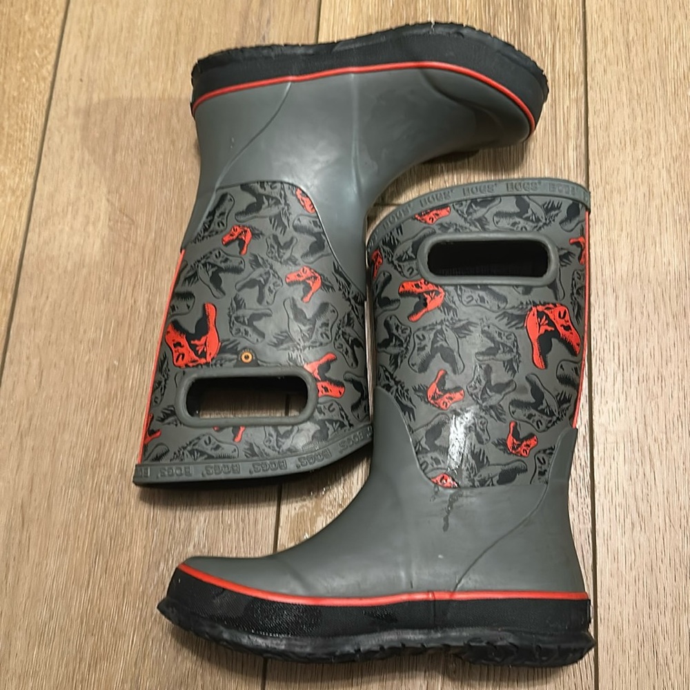 BOGS Boys Dinosaur Rain Boots Size 1